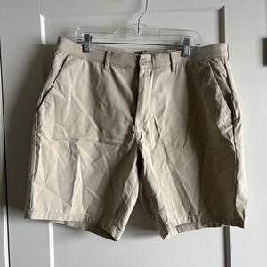 Calvin Klein Men’s Slim Fit Shorts | Beige | W38 | NWOT | Stretch Cotton
